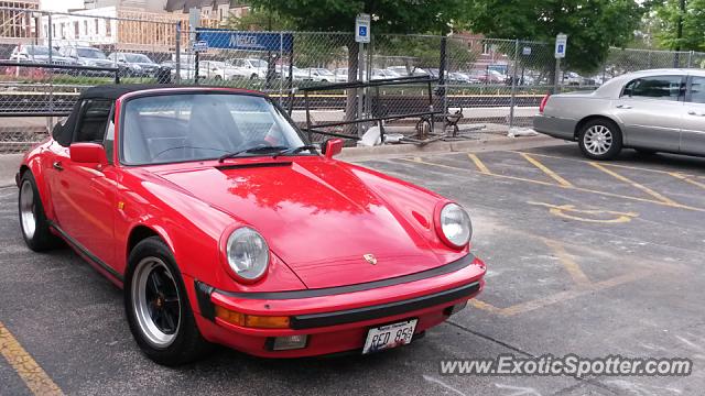 Porsche 911 spotted in Downers Grove, Illinois