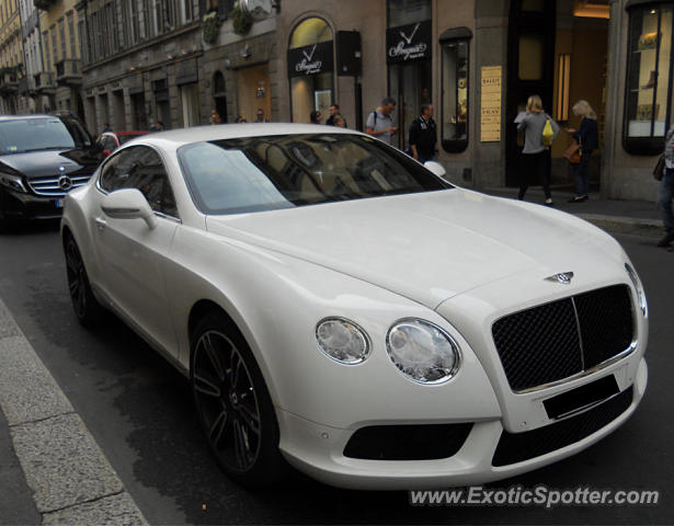 Bentley Continental spotted in Milan, Italy