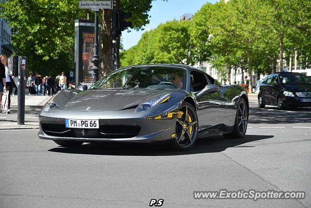 Ferrari 458 Italia spotted in Berlin, Germany