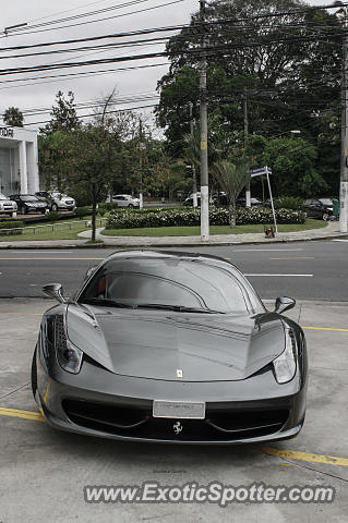 Ferrari 458 Italia spotted in São Paulo, Brazil