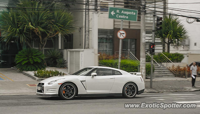 Nissan GT-R spotted in São Paulo, Brazil