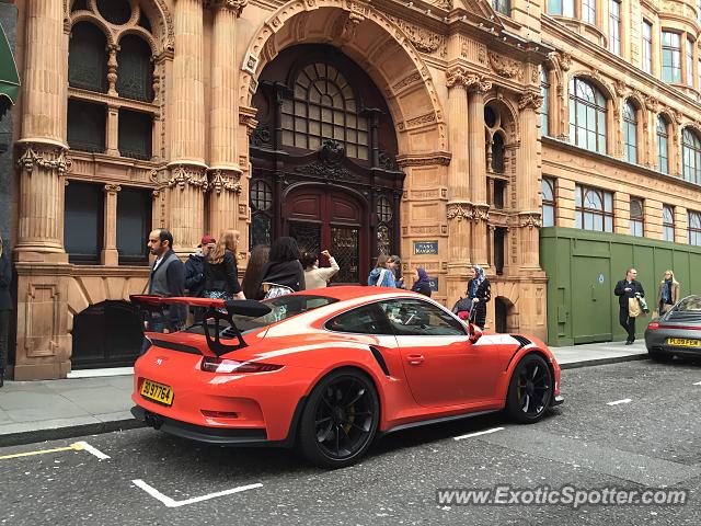 Porsche 911 GT3 spotted in London, United Kingdom