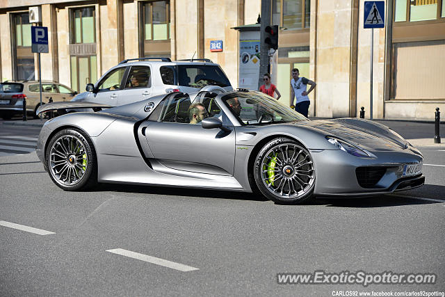 Porsche 918 Spyder spotted in Warsaw, Poland