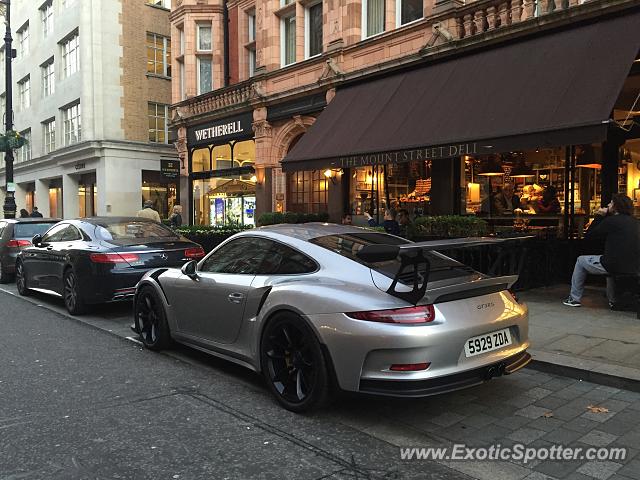 Porsche 911 GT3 spotted in London, United Kingdom