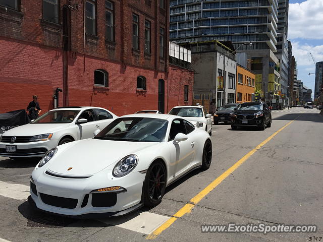 Porsche 911 GT3 spotted in Toronto, Canada