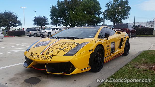 Lamborghini Gallardo spotted in Houston, Texas