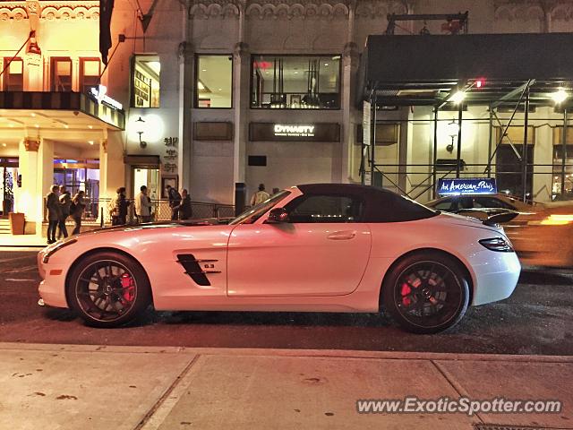 Mercedes SLS AMG spotted in Manhattan, New York