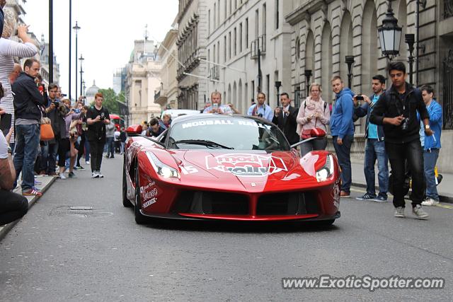 Ferrari LaFerrari spotted in London, United Kingdom