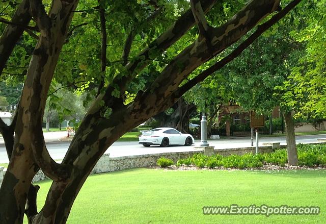 Porsche 911 GT3 spotted in Coral Gables, Florida