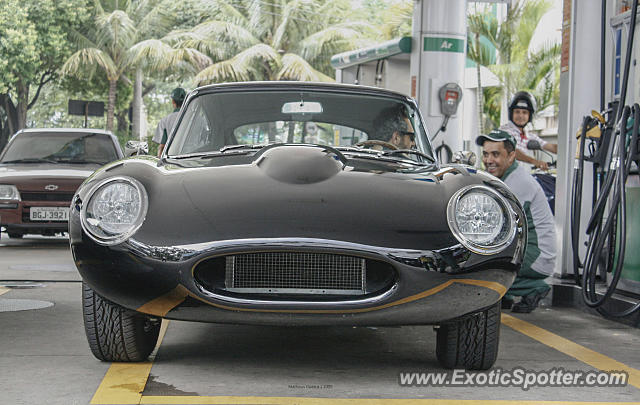 Jaguar E-Type spotted in São Paulo, Brazil