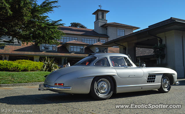 Mercedes 300SL spotted in Carmel, California