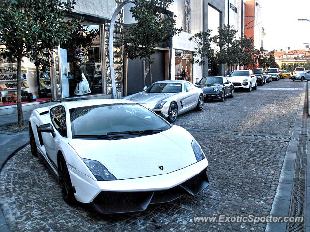 Lamborghini Gallardo spotted in Istanbul, Turkey