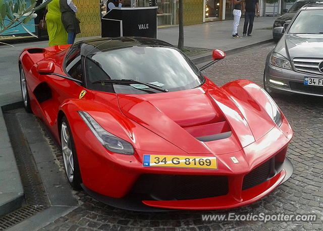 Ferrari LaFerrari spotted in Istanbul, Turkey