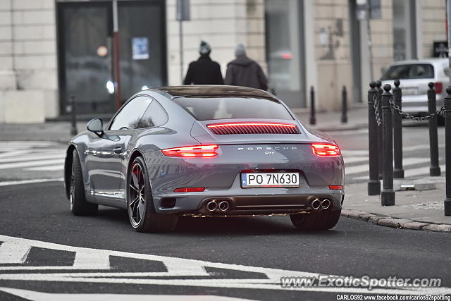 Porsche 911 spotted in Warsaw, Poland