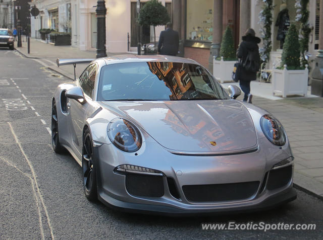 Porsche 911 GT3 spotted in London, United Kingdom