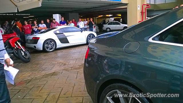 Audi R8 spotted in São Paulo - SP, Brazil