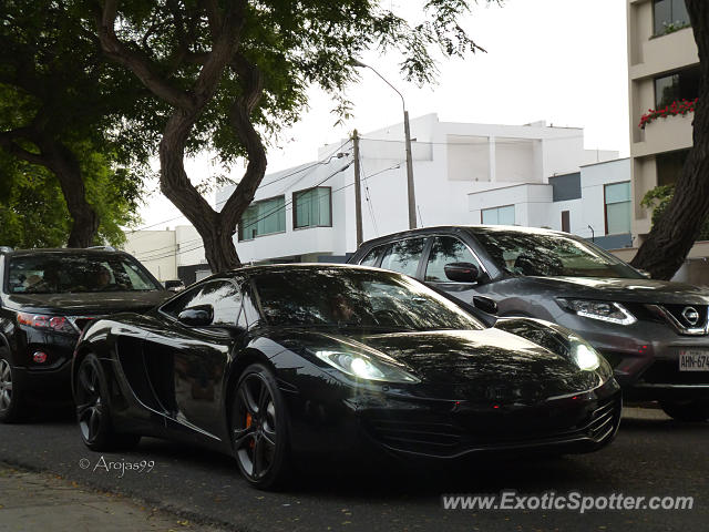 Mclaren MP4-12C spotted in Lima, Peru