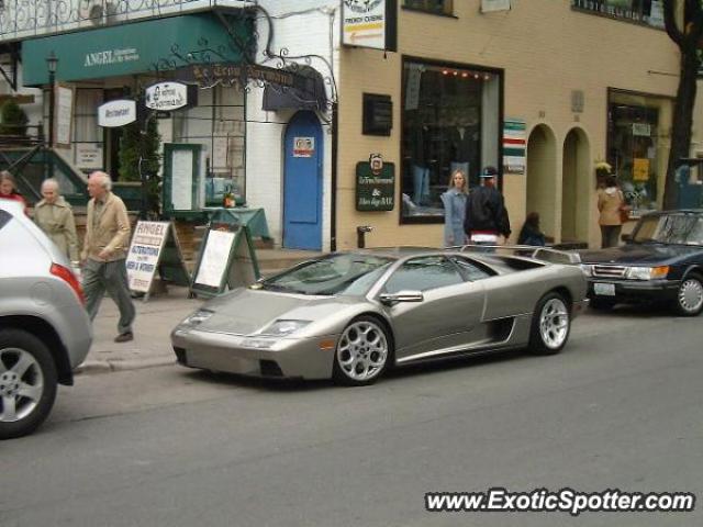 Lamborghini Diablo spotted in Toronto, Canada