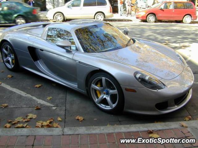 Porsche Carrera GT spotted in Palo Alto, California