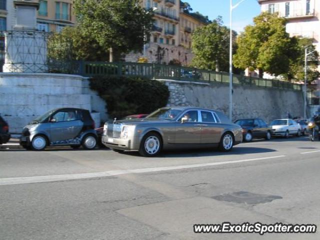 Rolls Royce Phantom spotted in Niza, France