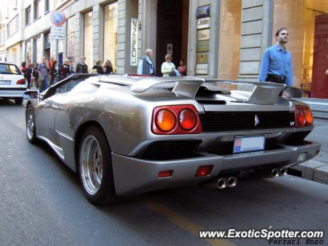 Lamborghini Diablo spotted in Milan, Italy