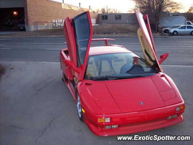 Lamborghini Diablo spotted in Toronto, Canada