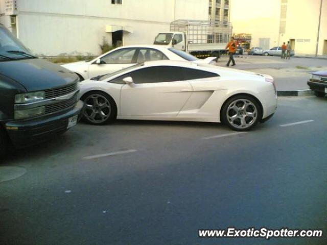 Lamborghini Gallardo spotted in Dubai, United Arab Emirates