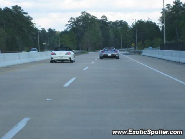 Porsche Carrera GT spotted in The Woodlands, Texas