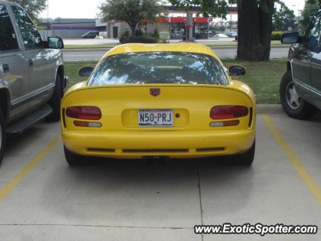 Dodge Viper spotted in Arlington, Texas