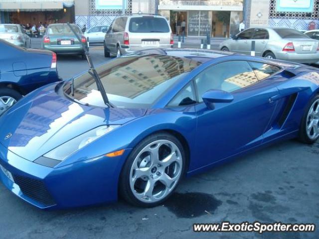 Lamborghini Gallardo spotted in Dubai, United Arab Emirates