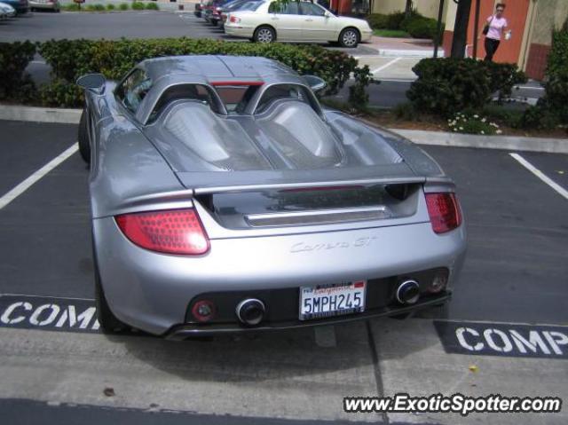 Porsche Carrera GT spotted in Cupertino, California