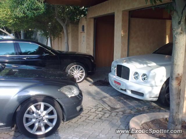 Bentley Arnage spotted in Abu Dhabi, United Arab Emirates