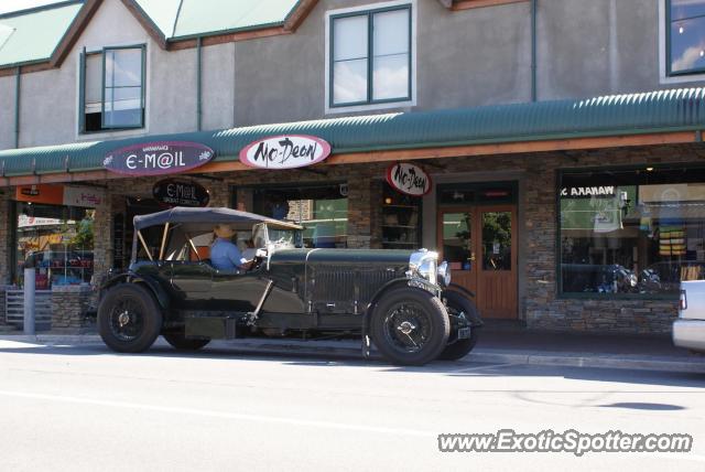 Other Vintage spotted in Wanaka, New Zealand