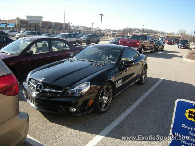 Mercedes SL 65 AMG spotted in Deerpark, Illinois