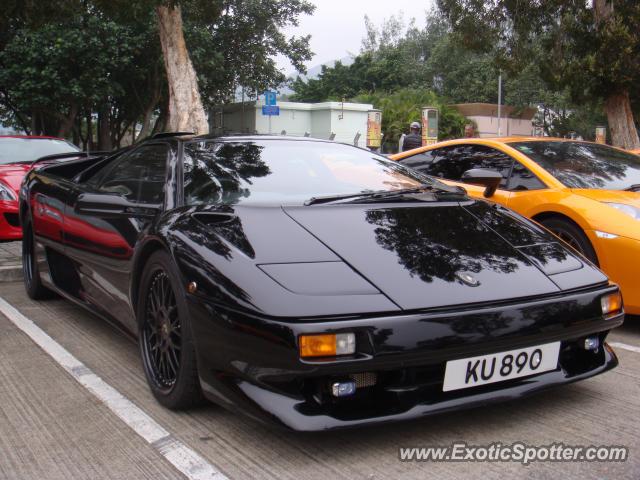 Lamborghini Diablo spotted in Hong Kong, China