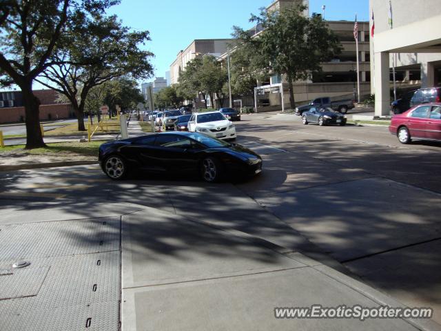 Lamborghini Gallardo spotted in Houston, Texas