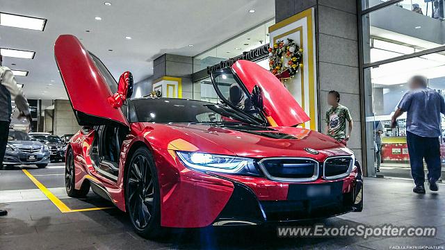 BMW I8 spotted in Pavilion, KL, Malaysia