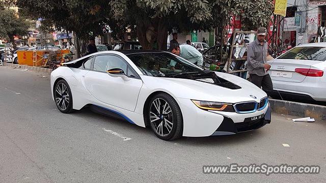 BMW I8 spotted in Lahore, Pakistan