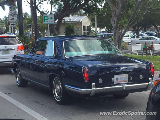 Rolls-Royce Silver Shadow spotted in Fort Lauderdale, Florida