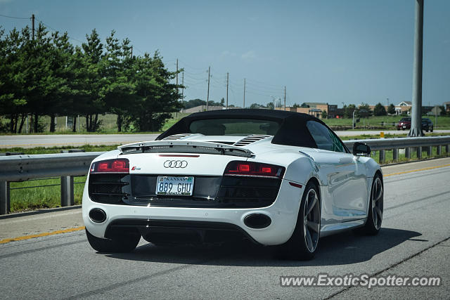 Audi R8 spotted in Lee's Summit, Missouri