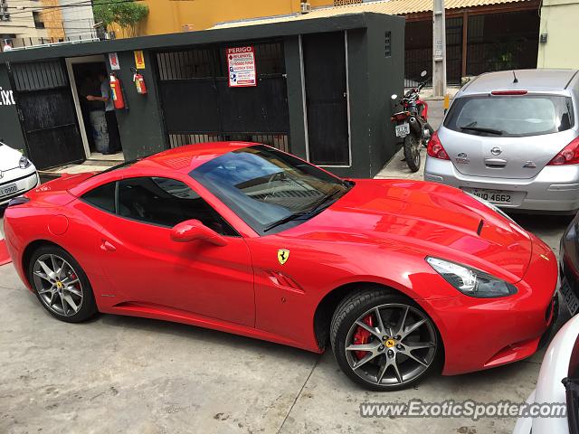 Ferrari California spotted in Fortaleza, Brazil