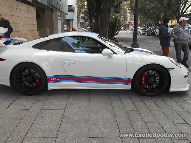 Porsche 911 GT3 spotted in Mexico City, Mexico