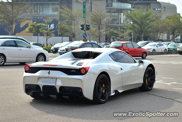 Ferrari 458 Italia spotted in Taichung, Taiwan