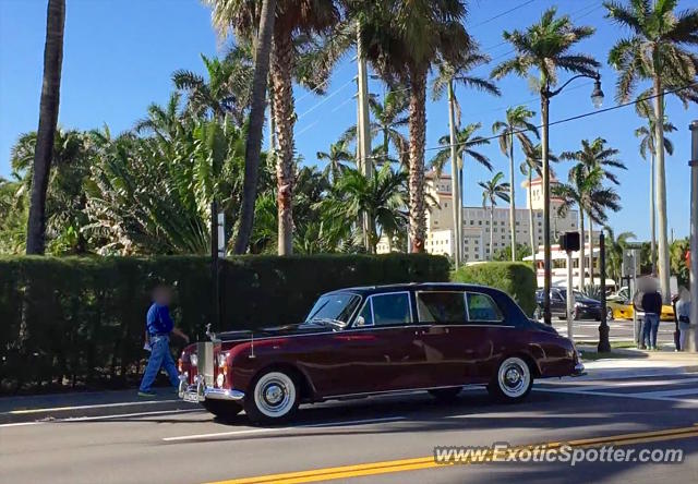 Rolls-Royce Phantom spotted in Palm Beach, Florida