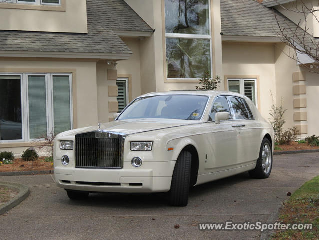 Rolls-Royce Phantom spotted in Virginia Beach, Virginia