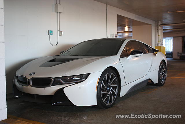 BMW I8 spotted in Chicago, Illinois