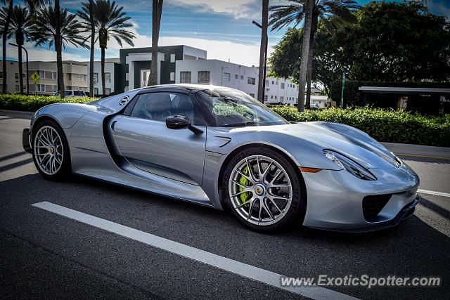 Porsche 918 Spyder spotted in Bal Harbour, Florida