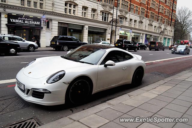 Porsche 911 spotted in London, United Kingdom