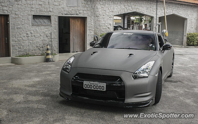 Nissan GT-R spotted in São Paulo, Brazil