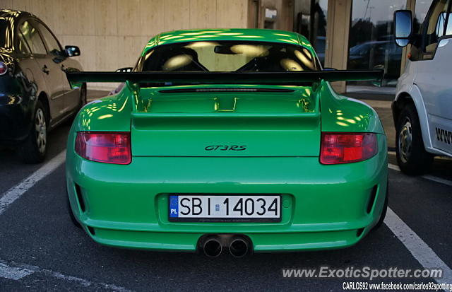 Porsche 911 GT3 spotted in Warsaw, Poland